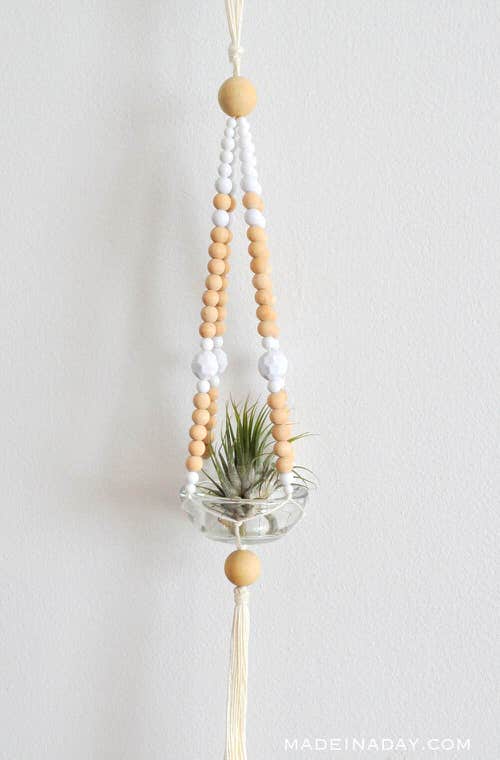 Wall Planter Macramé Ideas 5