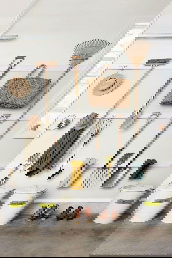 Hanging your gardening tools