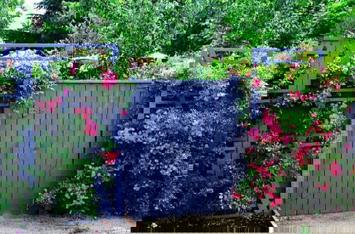 DIY Pallet Fence Ideas 8