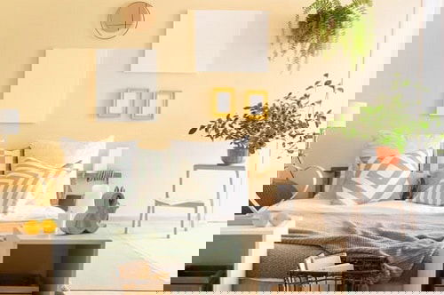 Plant Stand Design Ideas for Indoor Houseplants 6