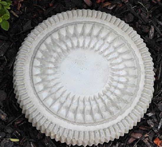 DIY Cement Garden Ideas that are different and easy to make