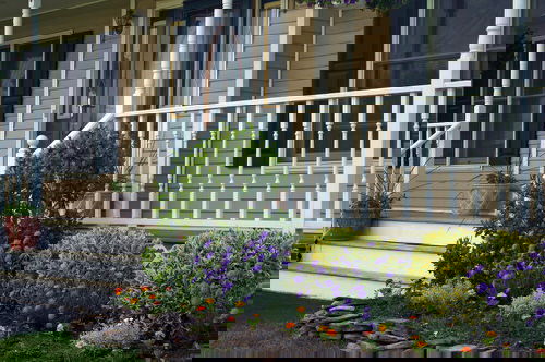 Creative Front Yard Landscaping Ideas 20