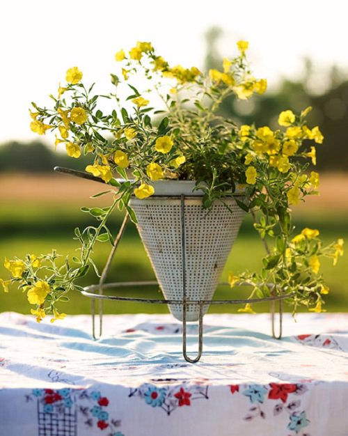 Vintage Garden Decor Ideas 12