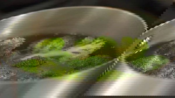 DIY Fertilizer Recipes from Food Scraps & Kitchen Leftovers 12