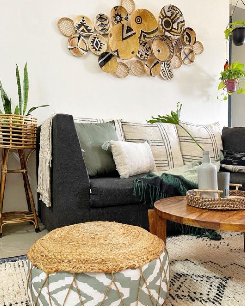 Really Small Living Room with Plant Ideas 10