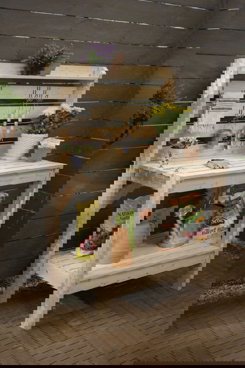 Helpful DIY Potting Bench Ideas 6