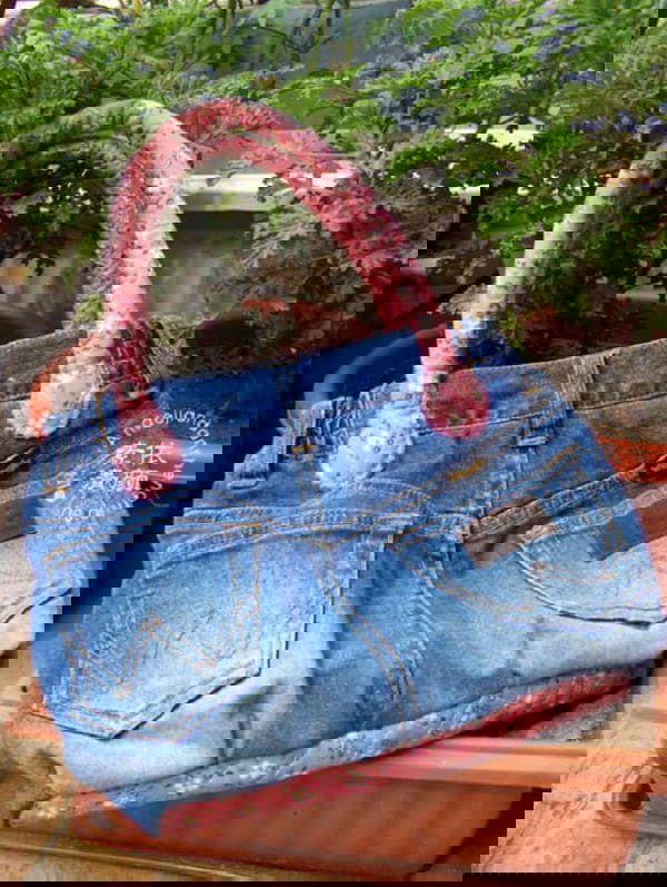 using jeans in garden