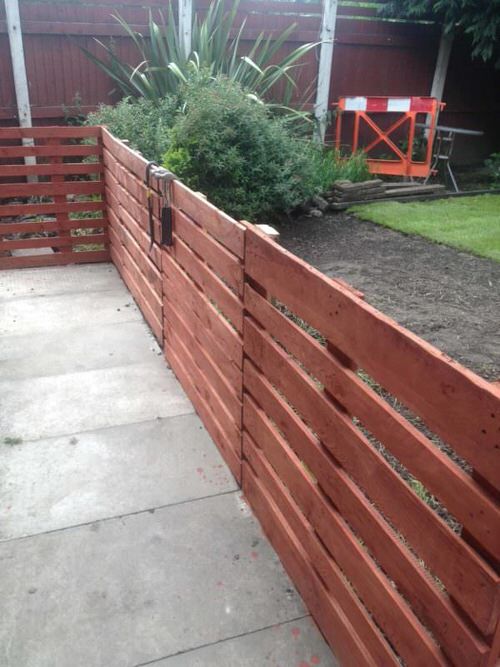 DIY Pallet Fence Ideas