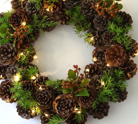 DIY Pinecone Wreath