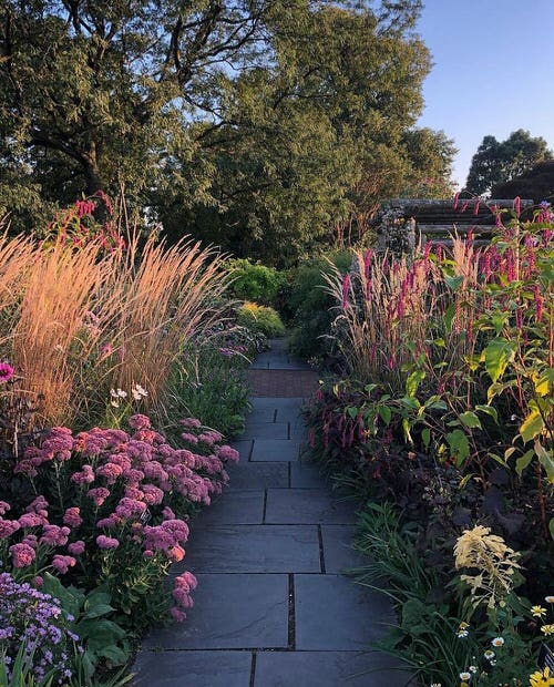 Most Unique Garden Path Ideas 9