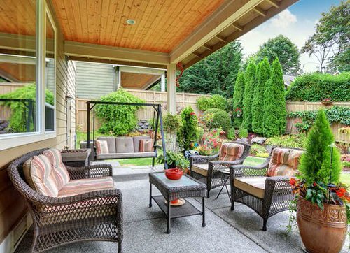 Porch Decor Idea with Plants 2