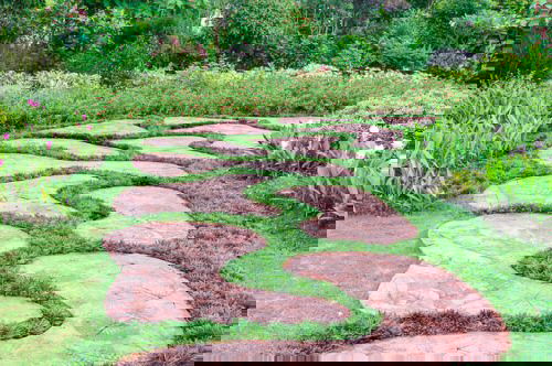 Most Unique Garden Path Ideas 10