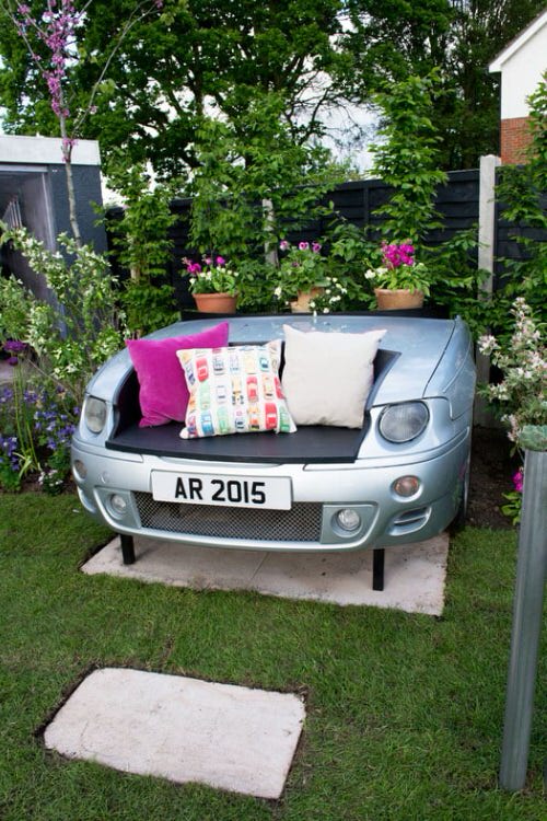 Old Garage Items Turned Into Cool Gardening Things 2