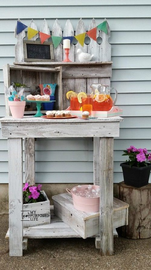 Helpful DIY Potting Bench Ideas 10