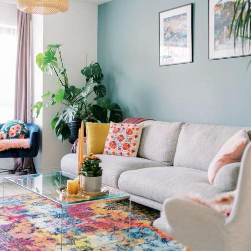 Really Small Living Room with Plant Ideas 7