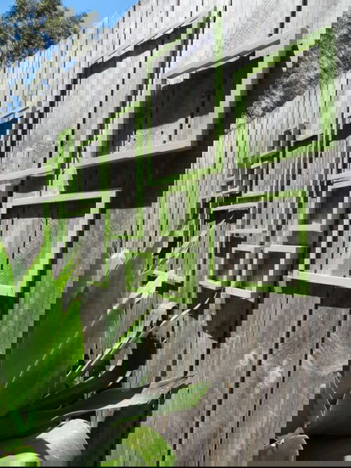 DIY Garden Fence Art Ideas