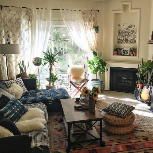 Really Small Living Room with Plant Ideas 2